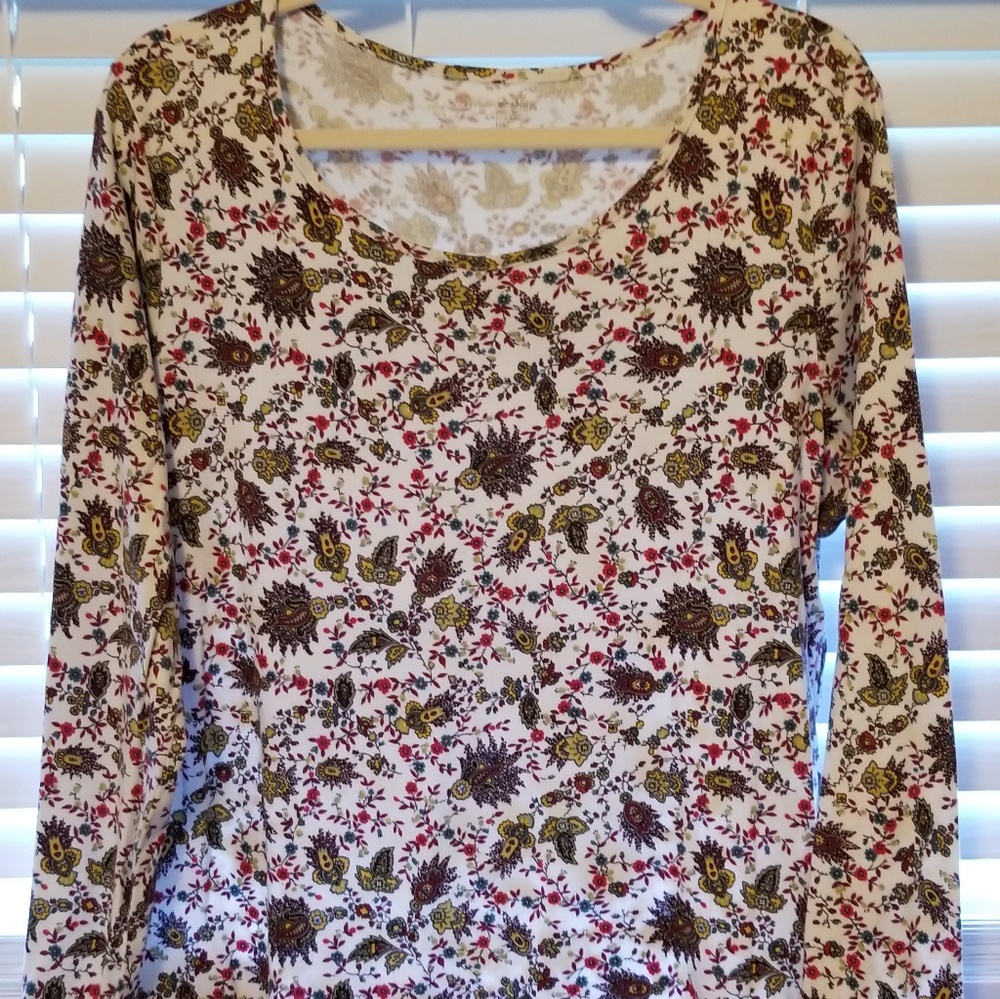 Long sleeve top